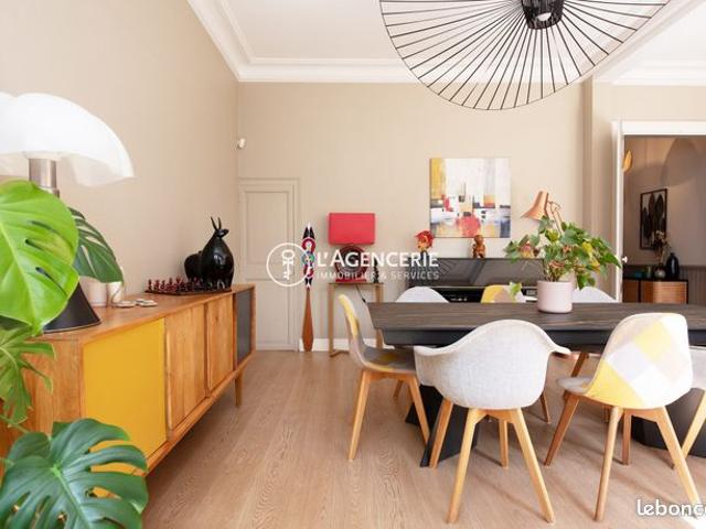 Maison de ville 9 pièces 235 m²