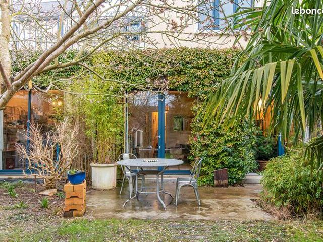 Maison de ville 9 pièces 235 m²