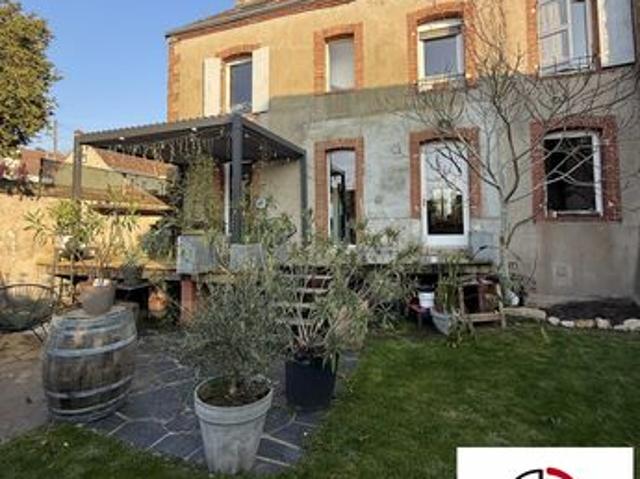 Maison de ville 9 pièces 233 m²