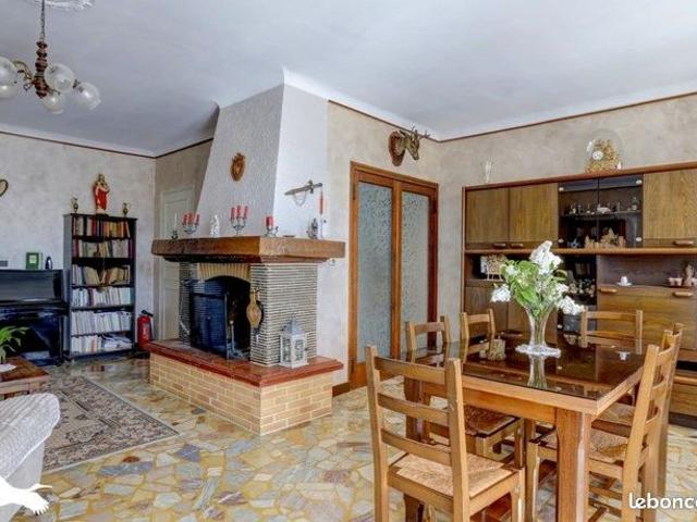 Maison de ville 9 pièces 263 m²
