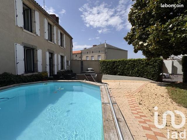 Maison de ville 9 pièces 284 m²