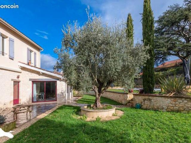 Maison de ville 9 pièces 285 m²