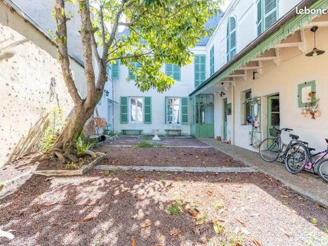 Maison de ville 9 pièces 293 m²
