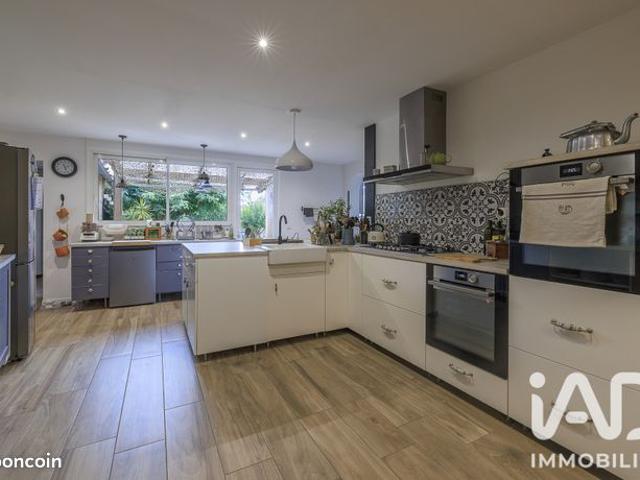 Maison de ville 9 pièces 322 m²