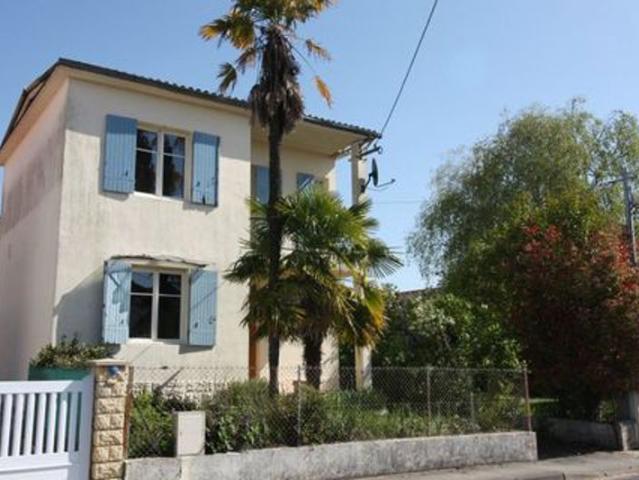 Maison de ville centre St Jean d'Angély, 3 chambre