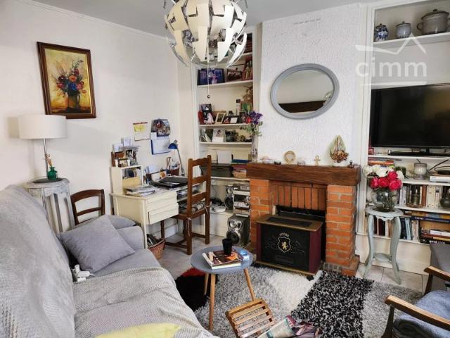 Maison de ville chaleureuse de 140 m² à Neuvy Pailloux