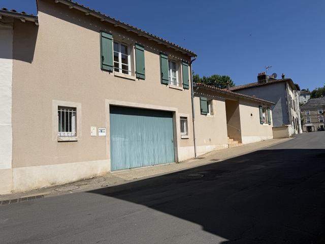 Maison de ville Civray