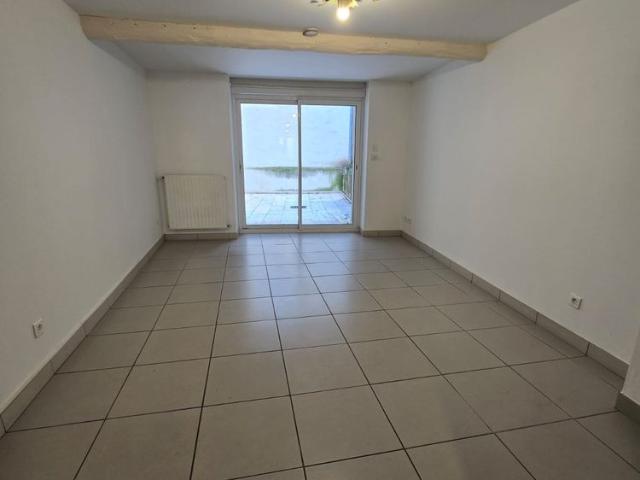 Maison de Ville climatisée T3 69 M2 avec espace extérieur