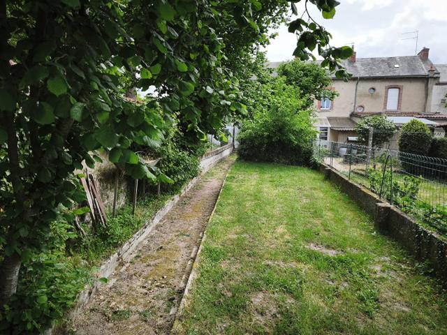 Maison de ville à vendre à Bressuire Idéal investisseur 60m² Bressuire