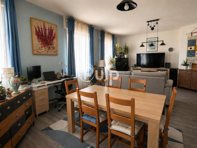 MAISON DE VILLE A VENDRE A LENS 5 CHAMBRES JARDIN GARAGE