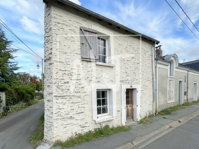 Maison de ville à vendre à Mûrs Erigné avec poêle à bois, 85m² Mûrs Erigné