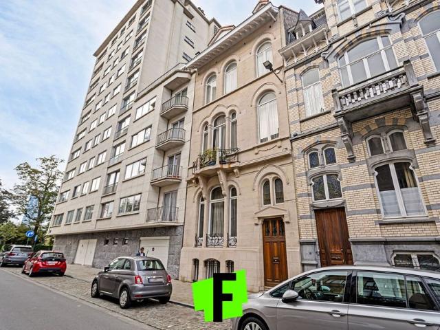Maison de ville à vendre pour 1095000 euro avec 5 chambres à coucher