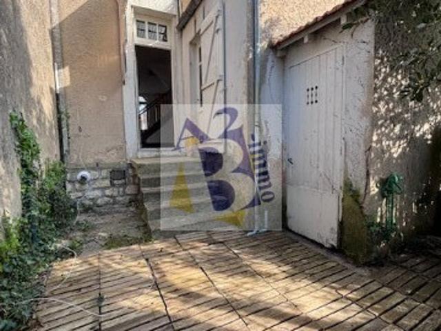 Maison de ville à Angouleme à louer Locagestion, expert en gestion locative