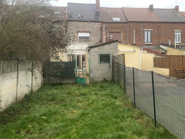maison de ville à fort potentiel