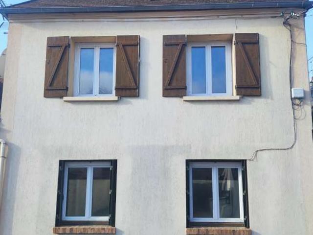 Maison de ville à fort potentiel