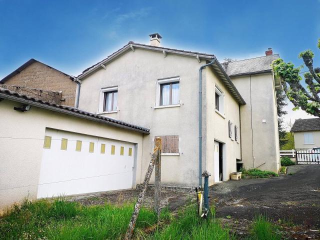 Maison de ville à la campagne