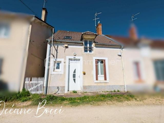 Maison de ville à la campagne