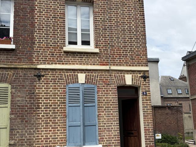 MAISON DE VILLE A LOUER