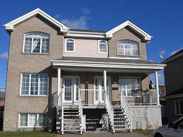 Maison De Ville A Louer, Brossard