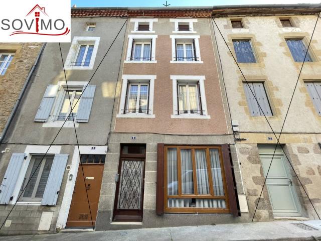 MAISON DE VILLE A RAFRAICHIR AVEC GARAGE SÉPARÉ