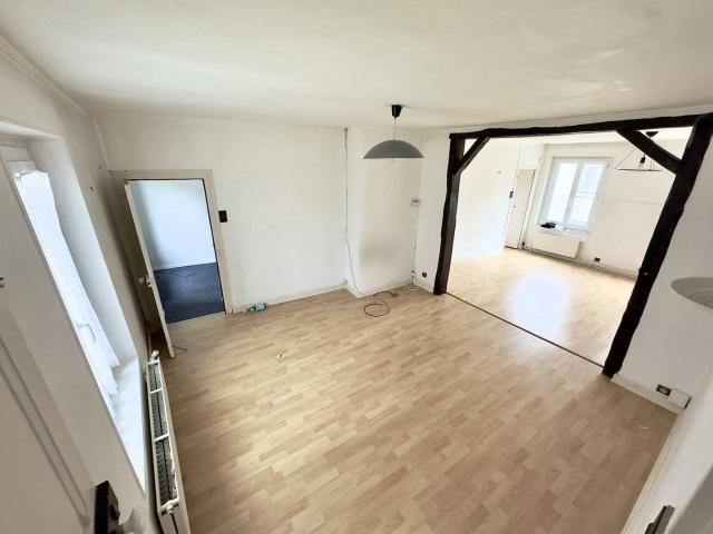 Maison de ville à rénover opportinité rare à petit prix