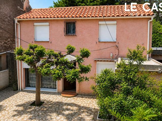 Maison de ville à rénover avec terrasse et cour 90m² La Ciotat
