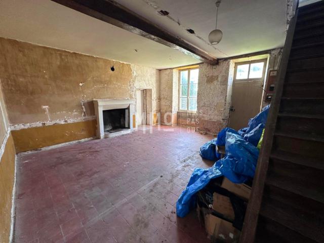 Maison de ville à restaurer