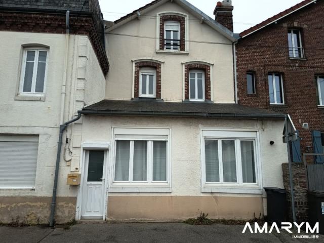 Maison de ville ATYPIQUE
