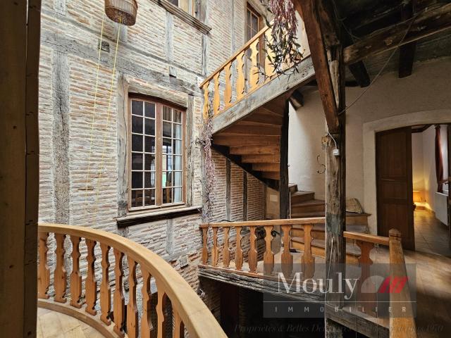 Maison De Ville Au Coeur Du Quartier Historique Avec Ascense. 190m² Cahors
