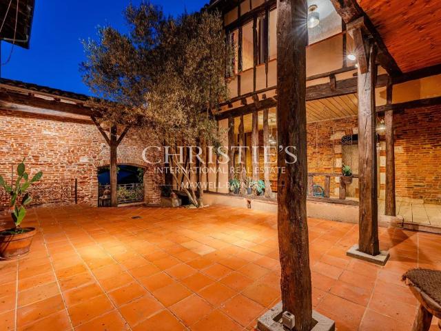 Maison de ville au centre de Gimont Toulouse à 1 heure 420m² Gimont