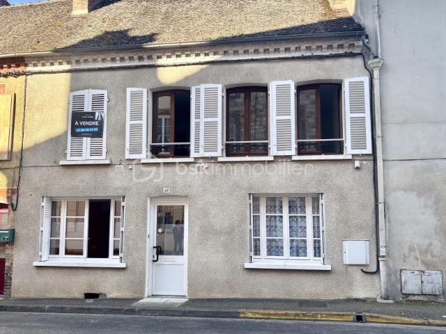 Maison de ville au fort potentiel – Idéal famille ou projet évolutif !