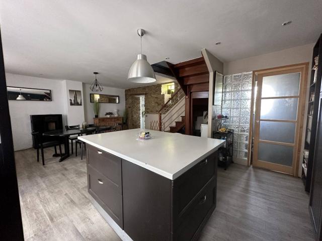 Maison de Ville avec 4 chambres + Studio indépendant 40m² Sect