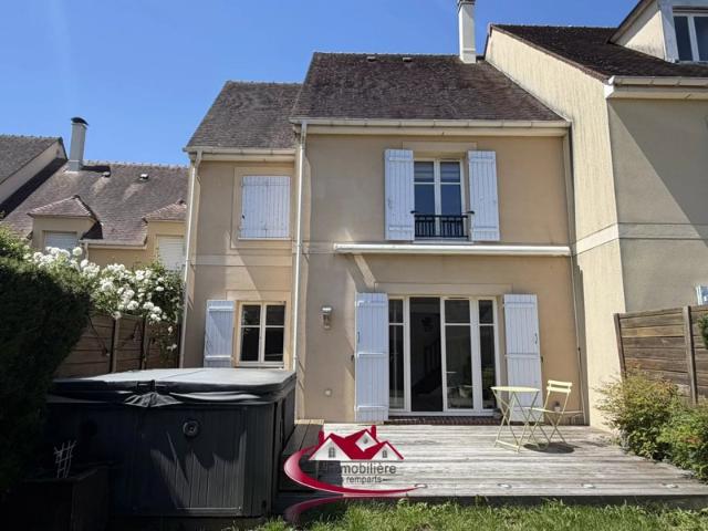 Maison de ville avec terrasse