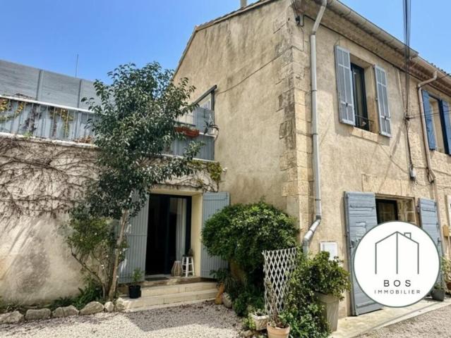 Maison de ville avec terrasse