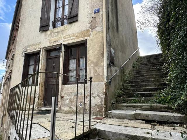 Maison de ville avec terrasse
