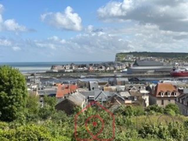 Maison de ville avec très belle vue mer
