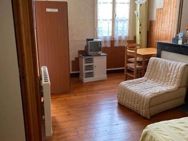 Maison de ville avec cour intérieur 216m² Bagnères de Bigorre