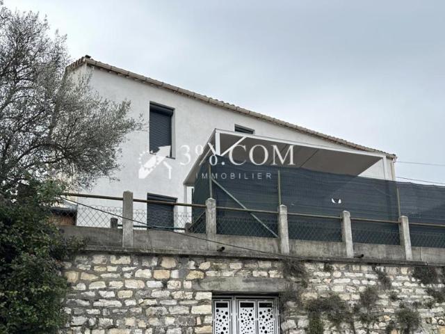 Maison de ville avec deux appartements indépendants loués