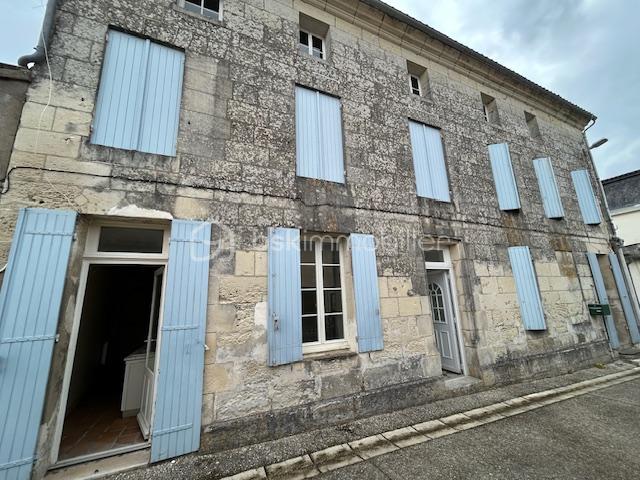 Maison de ville avec fort potentiel