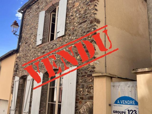 Maison de ville avec garage et jardin plein cœur de Toucy 82m² Toucy
