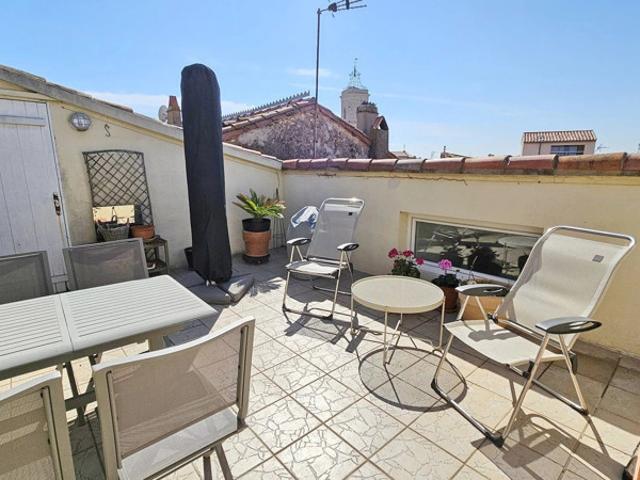 Maison de ville avec garage et terrasse
