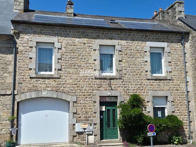 Maison de ville avec gîte de charme à l'entrée de DINAN