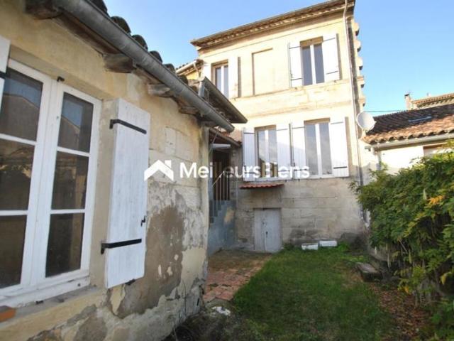 Maison de ville avec jardin. Budget 169 000