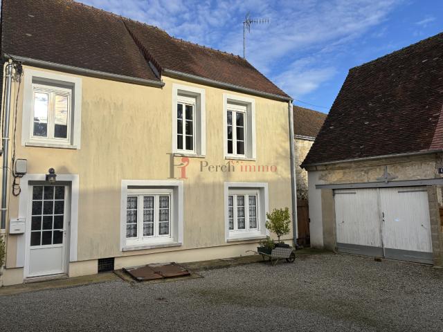 Maison de ville avec jardin et garage Centre ville de Mortagne au Perche