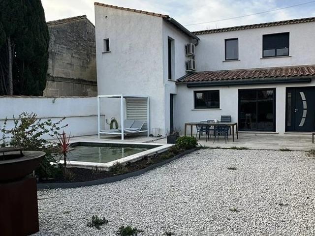 Maison de ville avec jardin et piscine quartier Mouleyres