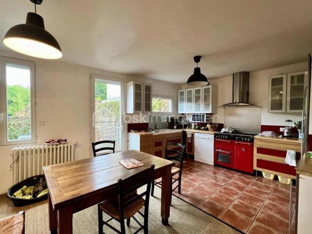 Maison 100 m² + terrain 1600 m² – centre Aire sur l’Adour – potentiel