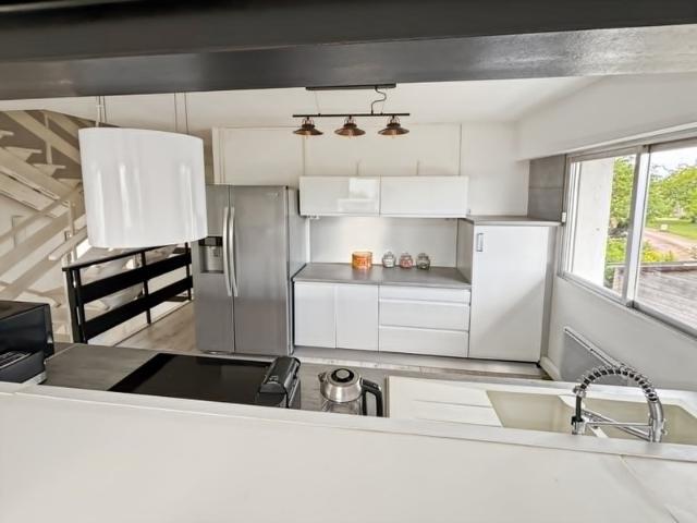 Maison de ville de 106,9 M² avec bel espace de vie, 3 chambres, terrasse et véranda au cœur de Granville !