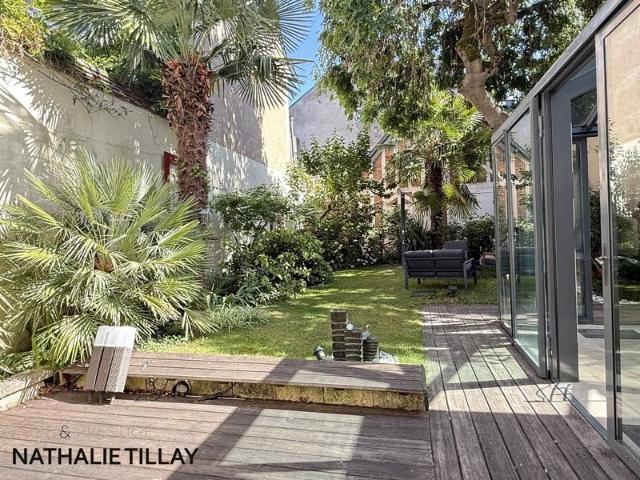 Hotel particulier de 1850, à vendre, jardin et garage, Orl. 260m² Orléans