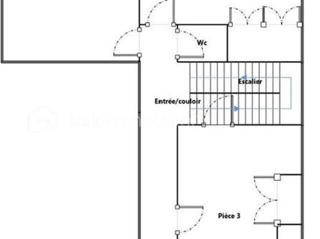 Maison de ville de 180 m² à rénover entièrement – Fort potentiel – Sous sol et combles aménagés