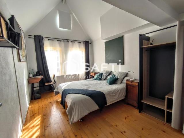 Maison de ville de 235m², 5 chambres, située dans une rue historique piétonne
